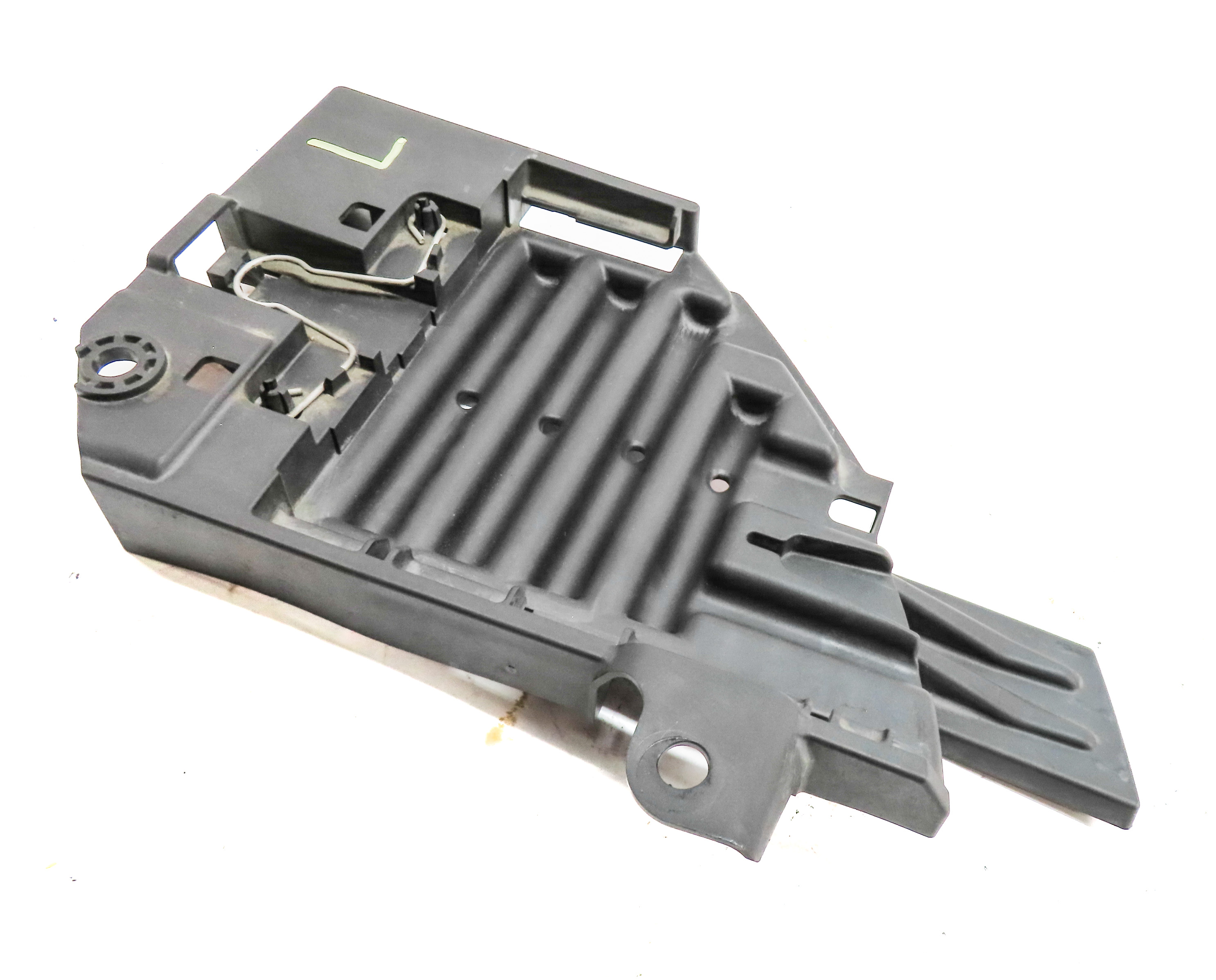 2016 LAND ROVER DISCOVERY SPORT (L550) FRONT LEFT DRIVER HEADLIGHT MOUNT BRACKET — exact item pictured